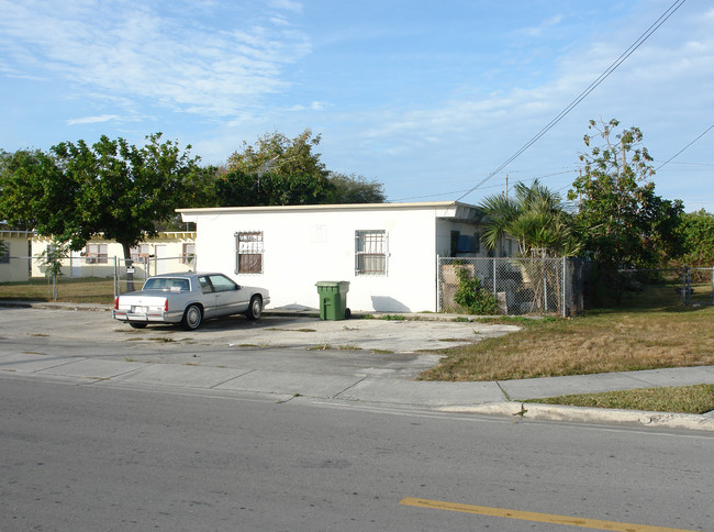 514 SW 5th Ave in Homestead, FL - Building Photo - Building Photo