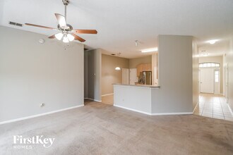 561 Sparrow Branch Cir in Jacksonville, FL - Building Photo - Building Photo