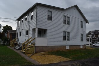 617 Hepburn St in Milton, PA - Building Photo - Building Photo