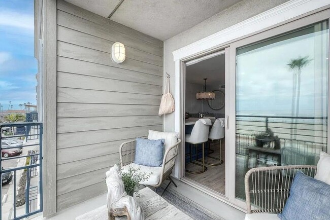 1202 N Pacific St in Oceanside, CA - Building Photo - Building Photo