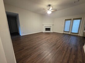 745 Park Ln in Prattville, AL - Building Photo