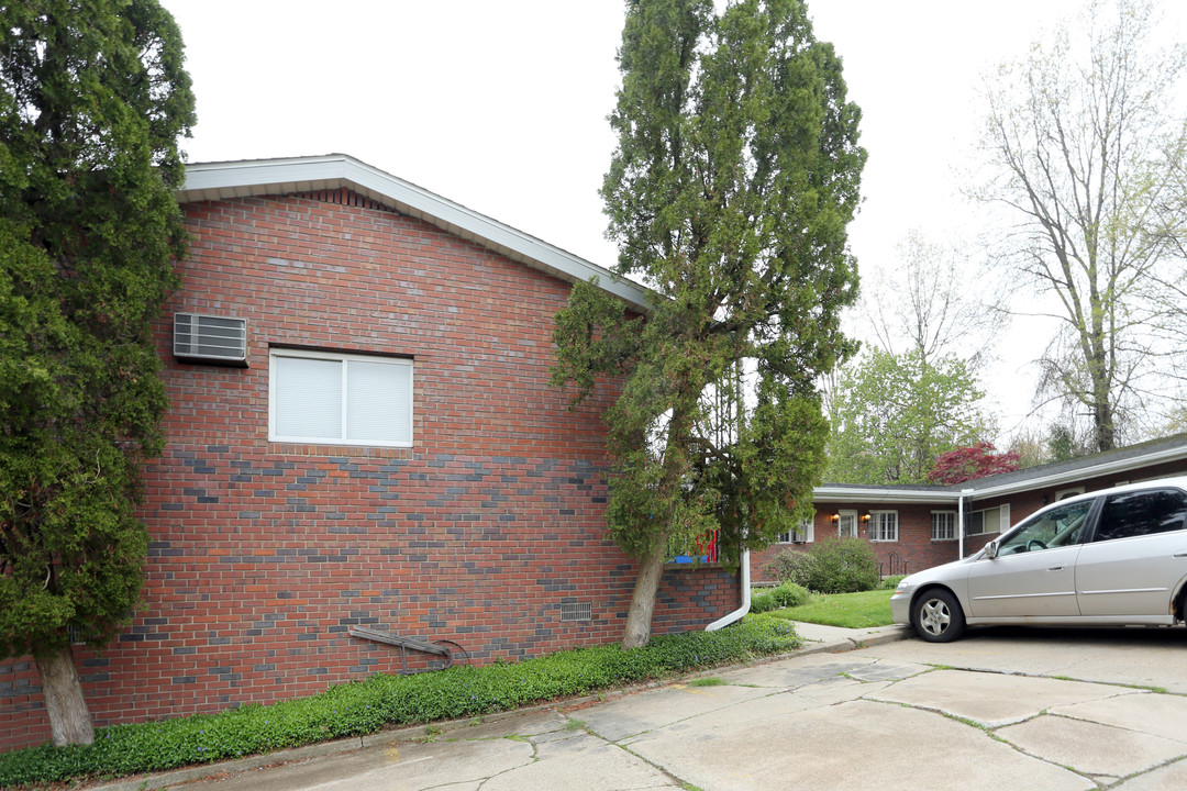 Mogadore Terrace in Mogadore, OH - Building Photo