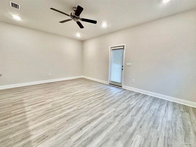 8630 Meadow Flower Ln in Pensacola, FL - Building Photo - Building Photo