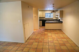 2 Deerfield Dr in Wimberley, TX - Building Photo - Building Photo