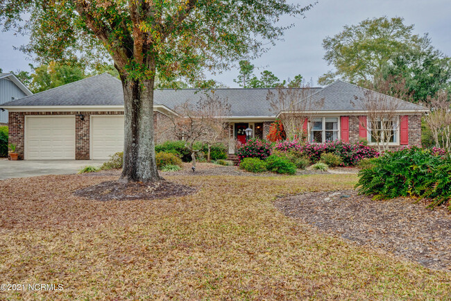 8333 Bald Eagle Ln in Wilmington, NC - Building Photo - Building Photo