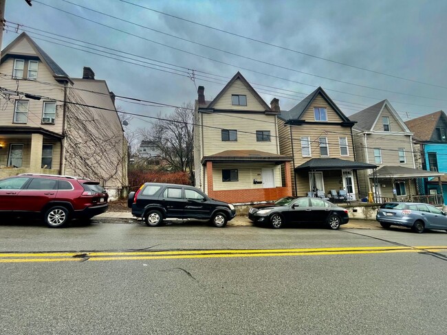 property at 2903 Stayton St