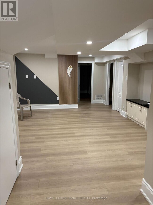 property at 22 Redwillow Rd