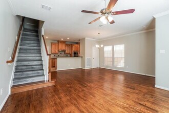 7118 Turtle Lagoon Row in Houston, TX - Building Photo - Building Photo