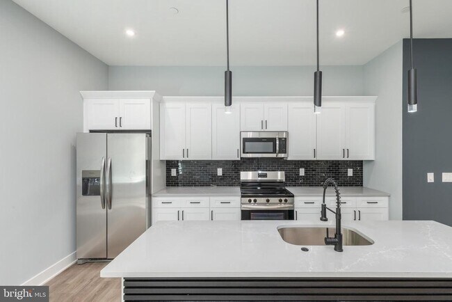 631 N Preston St-Unit -2 in Philadelphia, PA - Building Photo - Building Photo