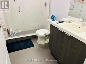 50 Dunfield Ave in Toronto, ON - Building Photo - Building Photo