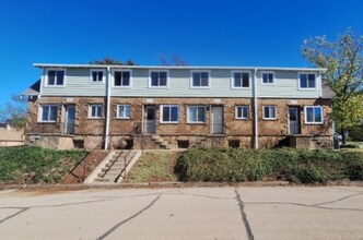 1100 7th St, Unit South in Pawnee, OK - Building Photo - Building Photo