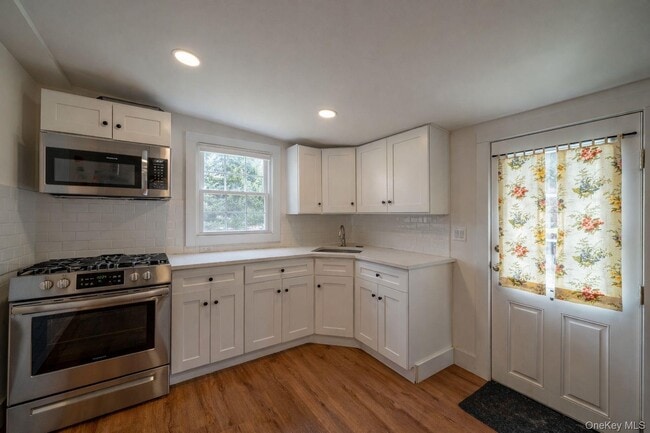 93 West St in Warwick, NY - Building Photo - Building Photo