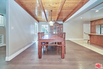 4736 Rosemont Ave in Montrose, CA - Building Photo - Building Photo