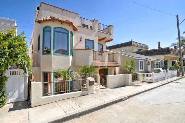 property at 450 31st St