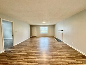 303 Running Rd in Jacksonville, NC - Building Photo - Building Photo