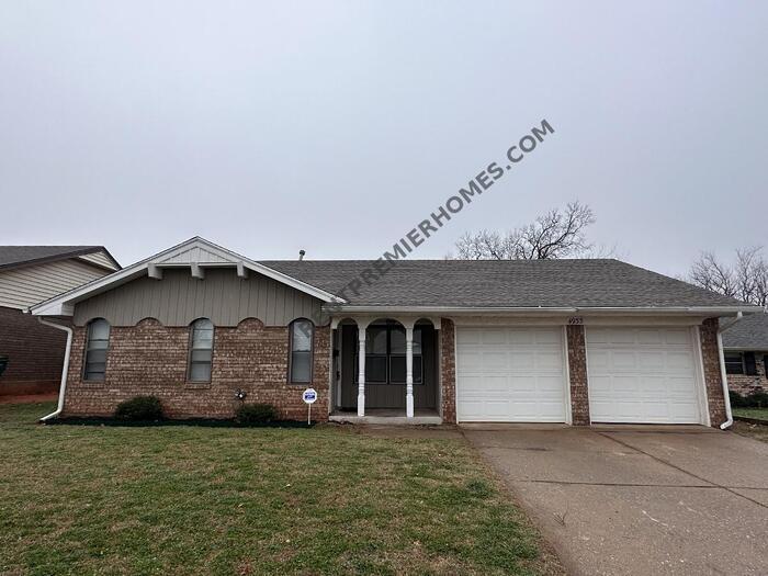 4933 Brookdale Dr in Oklahoma City, OK - Foto de edificio