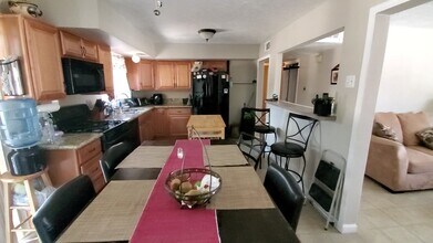 1149 Carlos Rey Cir SW in Albuquerque, NM - Building Photo - Building Photo