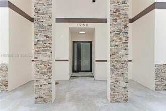 1962 NW 107th St in Miami, FL - Building Photo - Building Photo