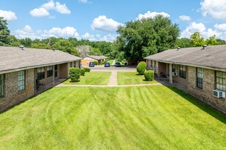 Desoto Estates in Mansfield, LA - Building Photo - Building Photo