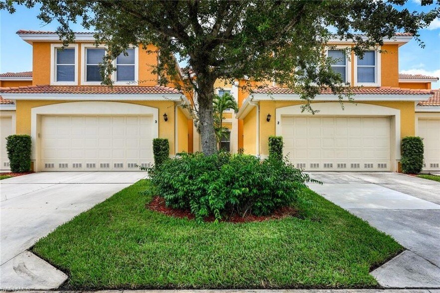 11842 Bayport Ln in Ft. Myers, FL - Building Photo