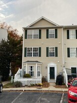 10 Ironstone Ct, Unit F in Annapolis, MD - Building Photo