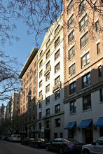 113 W 71st St in New York, NY - Building Photo - Building Photo