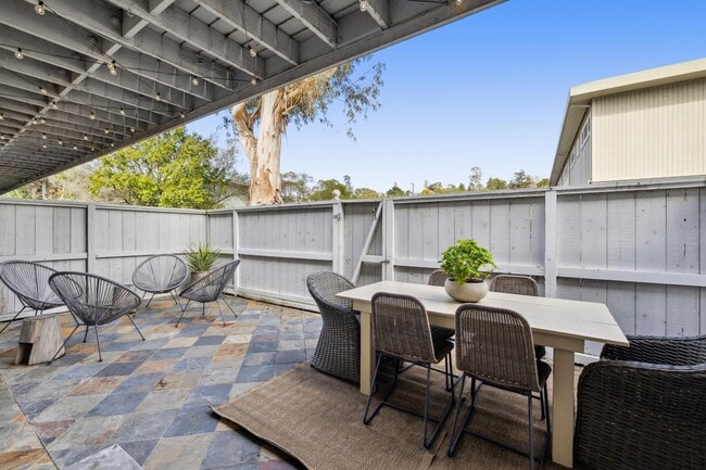 61 Pixley Ave in Corte Madera, CA - Building Photo - Building Photo