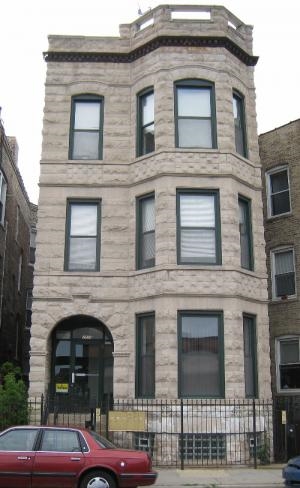 2009 N California Ave in Chicago, IL - Building Photo