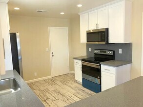 821 N 17th St in San Jose, CA - Building Photo - Building Photo