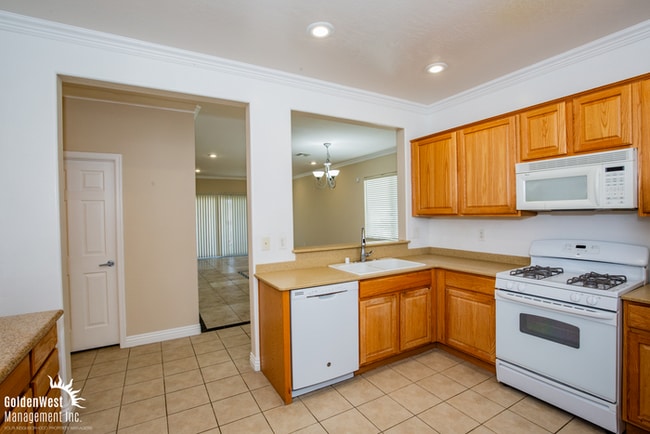 2577 Divine Sky Dr in Henderson, NV - Building Photo - Building Photo
