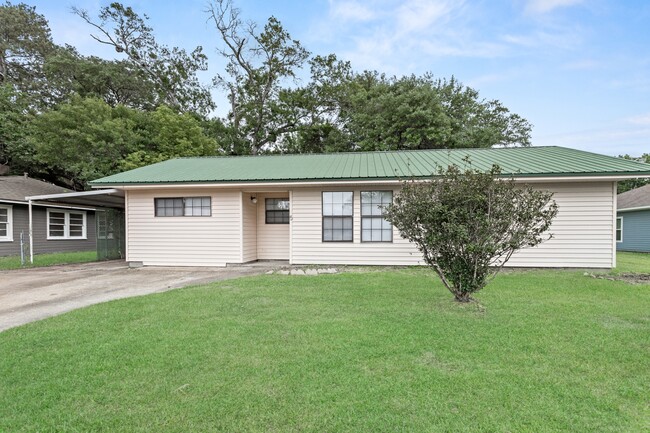 property at 5 Circle F St