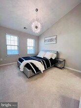 46375 Pryor Square in Cascades, VA - Building Photo - Building Photo