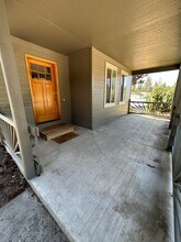 2110 NW Torrey Pines Dr in Bend, OR - Building Photo - Building Photo