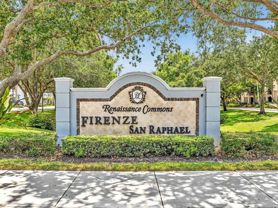 1405 Renaissance Way in Boynton Beach, FL - Foto de edificio