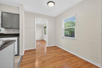 2716 14th St N in St. Petersburg, FL - Building Photo - Building Photo