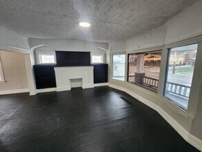 552 E 120th St in Cleveland, OH - Building Photo - Building Photo