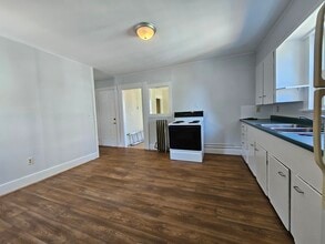 17 Mousam St, Unit 17B Mousam St. in Sanford, ME - Building Photo - Building Photo