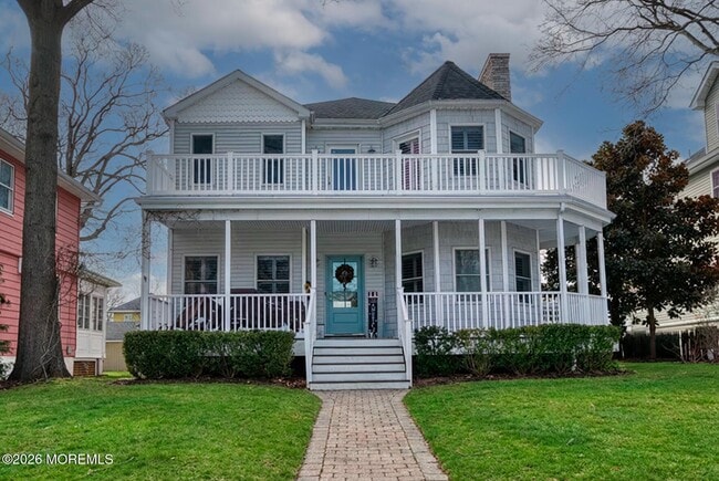 property at 1210 3rd Ave