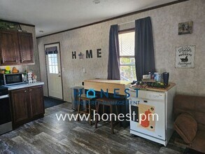 128 Nelson Rd in Pittston, ME - Building Photo - Building Photo