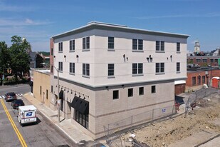 4 Montvale Ave in Woburn, MA - Building Photo