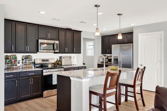 35 Stetson Dr in Savannah, GA - Foto de edificio - Building Photo