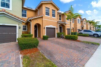 1429 SE 23rd Terrace in Homestead, FL - Building Photo - Building Photo