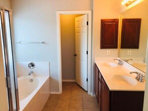 11805 Springs Head Loop in Austin, TX - Building Photo - Building Photo