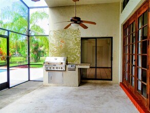 2700 NW 112th Ave in Coral Springs, FL - Building Photo - Building Photo