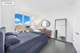 225 Cherry St in New York, NY - Building Photo - Building Photo