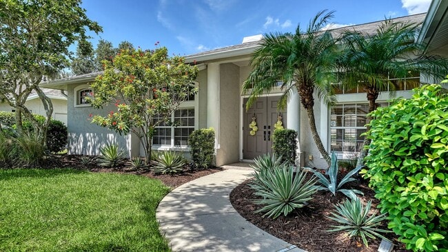 property at 6221 Aventura Dr