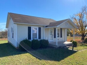 3251 Harper Rd in Clemmons, NC - Building Photo - Building Photo
