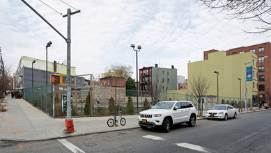 510 Driggs in Brooklyn, NY - Building Photo - Building Photo