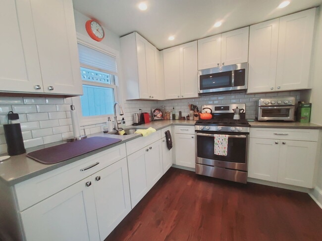 property at 29 Lexington Ave