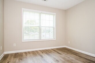 1024 Levista Dr in Locust Grove, GA - Building Photo - Building Photo